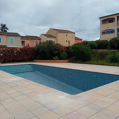 Appartement T2 A La Croix Valmer Piscine Et Tennis Bagian luar foto
